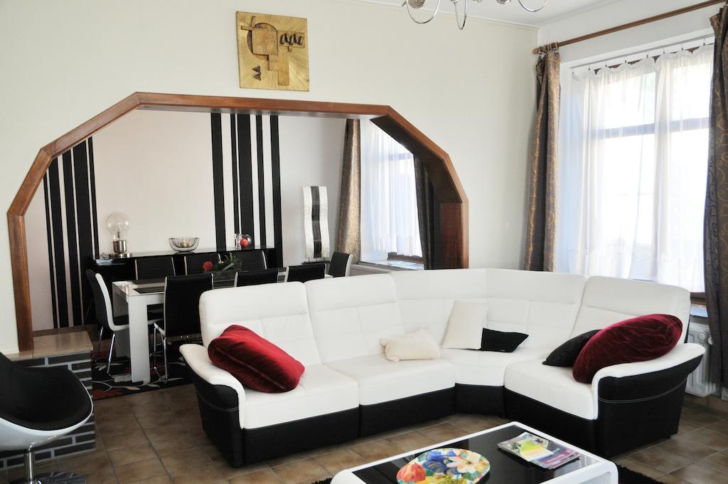 Gite Stone Lodge Bourcy Buitenkant foto